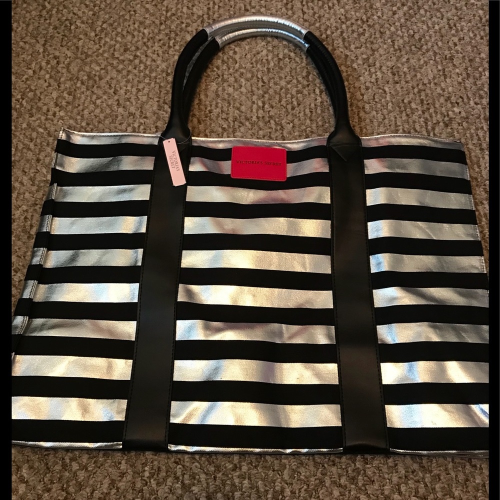 ❌SOLD❌ Brand New Victoria Secret Tote Bag 💖